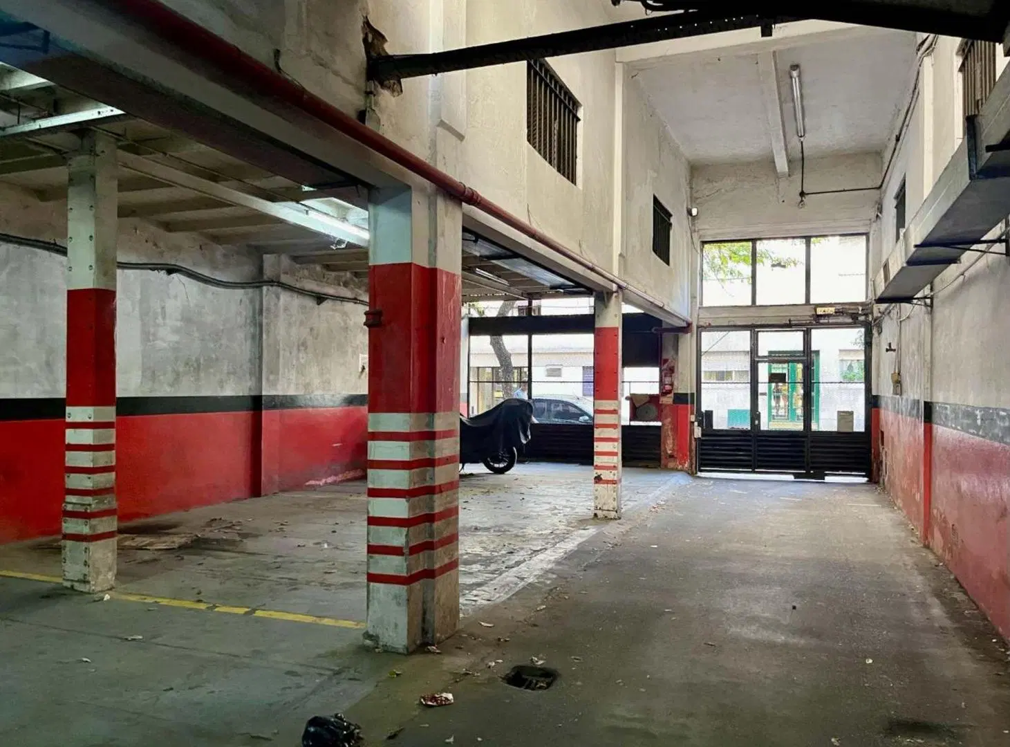VENTA COCHERA FIJA Y CUBIERTA BALVANERA 2