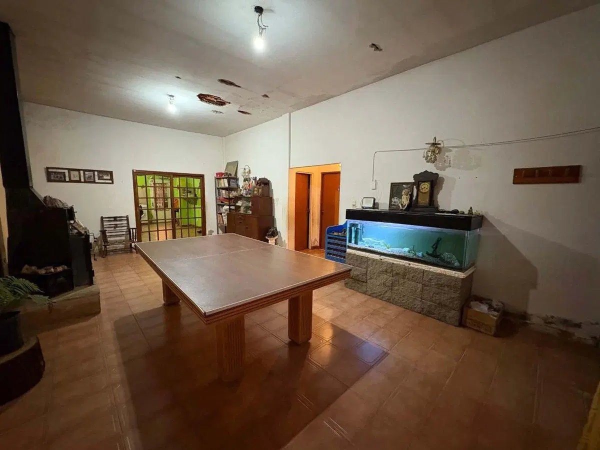 VENTA CASA 4 AMB CON COCHERA, JARDIN Y PILETA 5