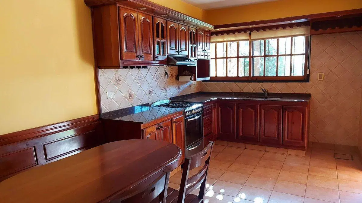 Venta Casa 5 amb Pileta Quincho Villa Adelina 3
