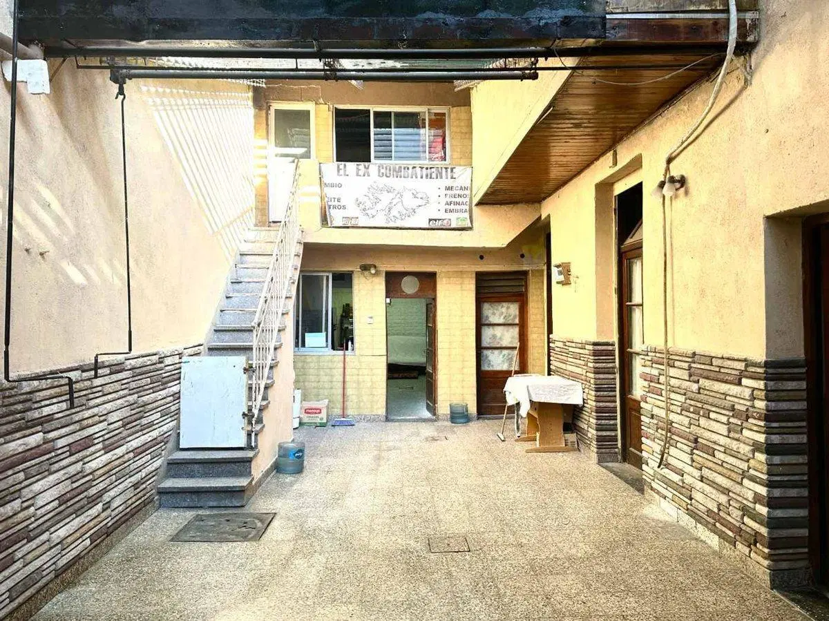 Venta Casa 5amb Cochera Terraza Flores 3
