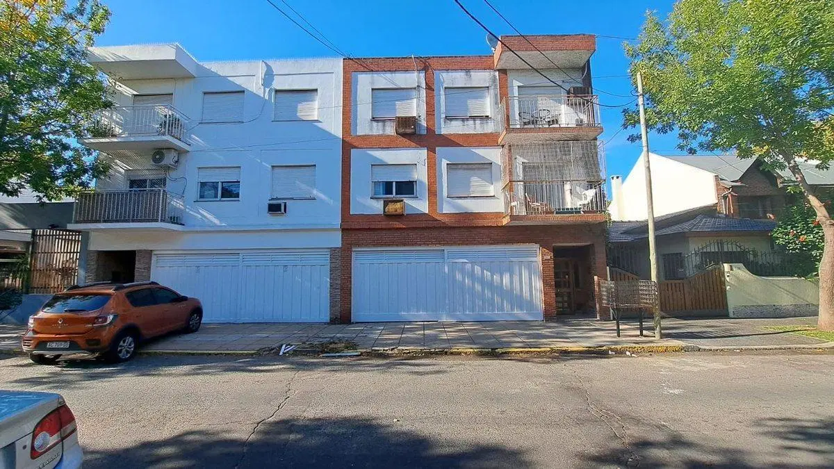 VENTA DOS AMBIENTES COCHERA LUMINOSOS OLIVOS 5