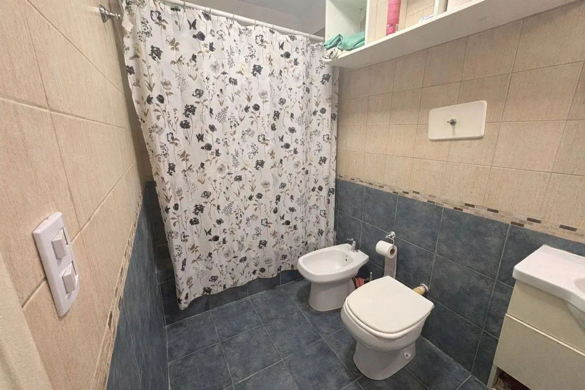 VENTA DPTO 2 AMBIENTES CON RENTA SAN MARTIN CENTR0 5