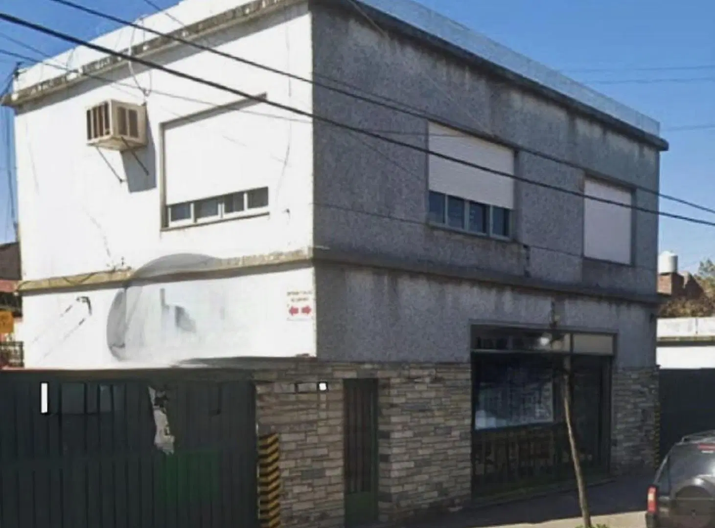 VENTA Galpon Oficinas Terreno estacionamiento lote 4