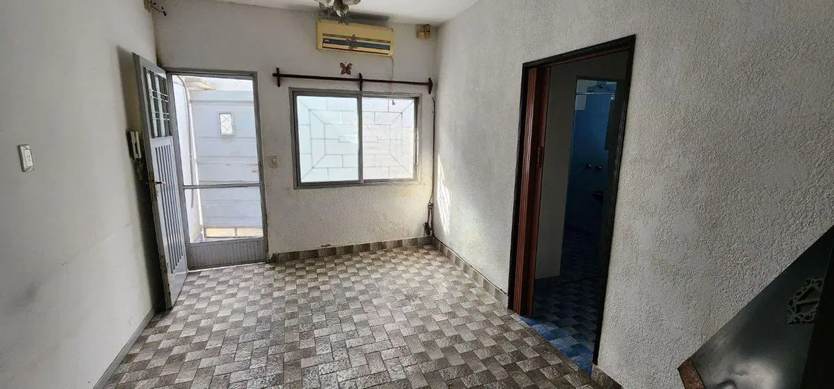 PH Venta 2 ambientes Caseros patio sin expensas 3