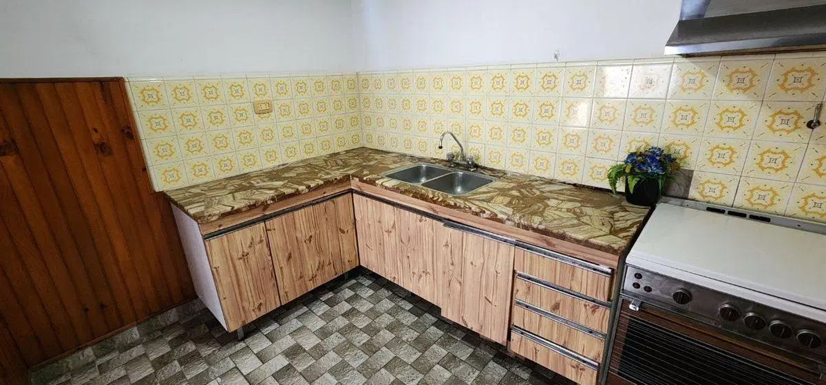 PH Venta 2 ambientes Caseros patio sin expensas 2
