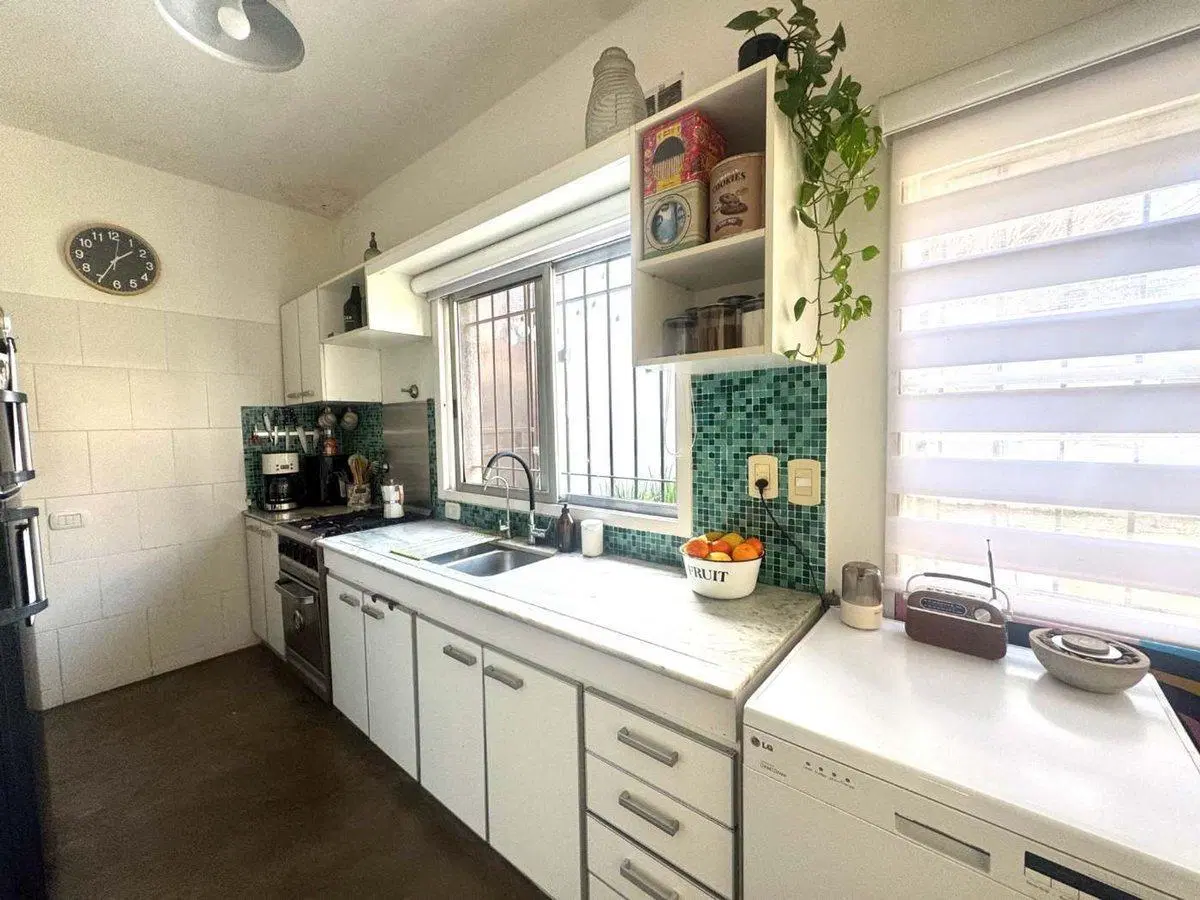 Venta casa 5 amb Olivos con jardín y cochera 2