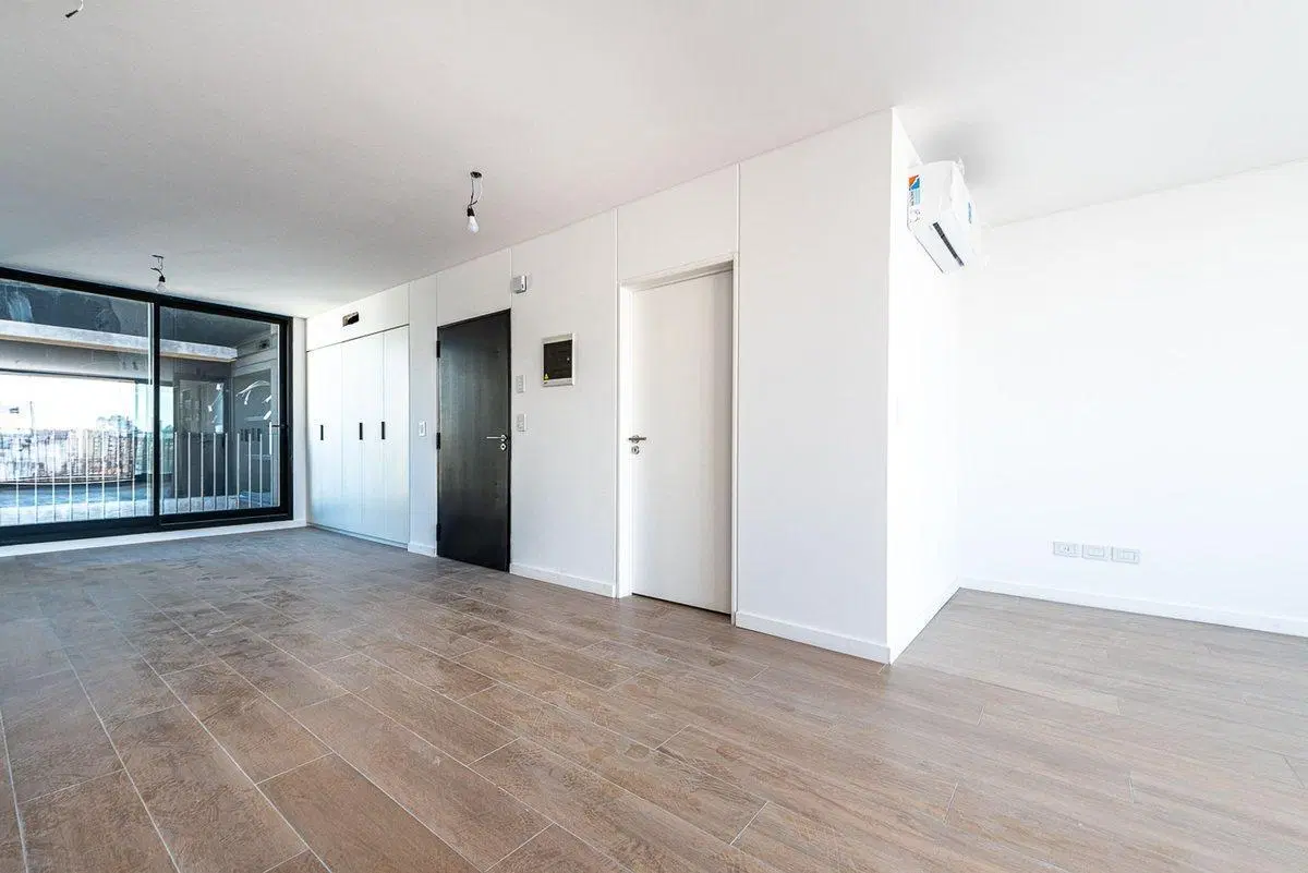 ALQUILER MONOAMBIENTE DIVISIBLE CON BALCON 2