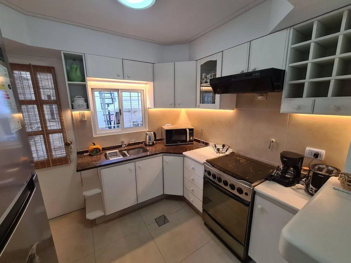 CASA 5 AMB EN VENTA PARQUE CHAS PATIO Y TERRAZA 4