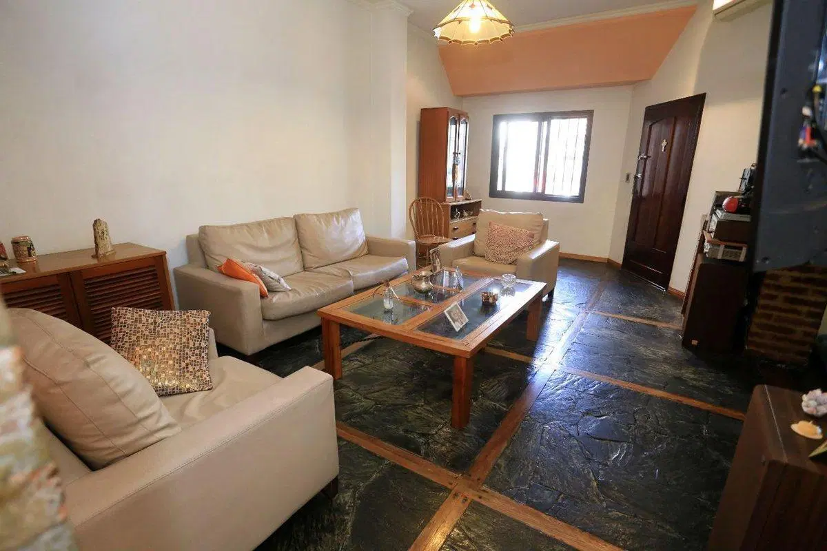 VTA HERMOSA CASA LOTE PROPIO 5 AMB. GARAJE 3