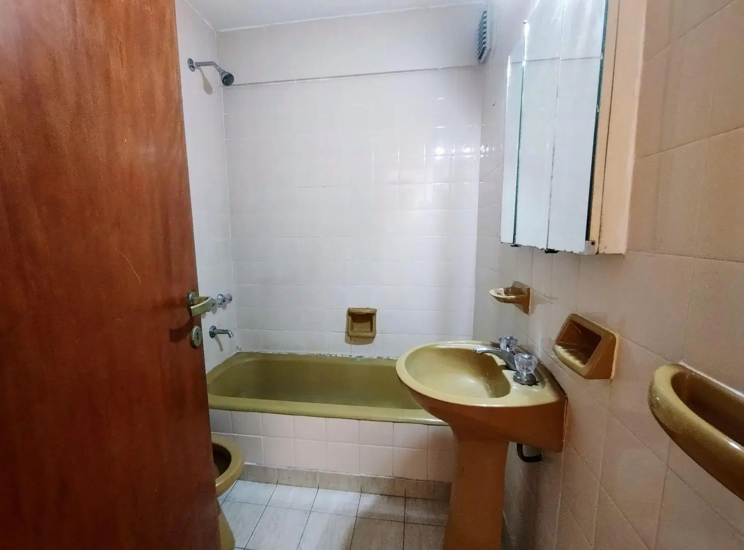 ALQUILER URQUIZA 2 AMBIENTES BALCON SUBTE 4