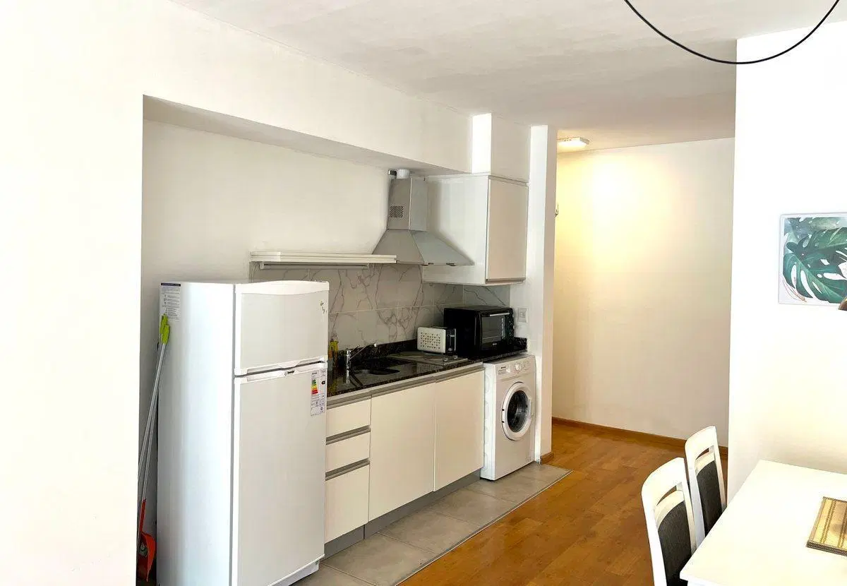 ALQUILER MONOAMBIENE C/ BALCON BALVANERA 5