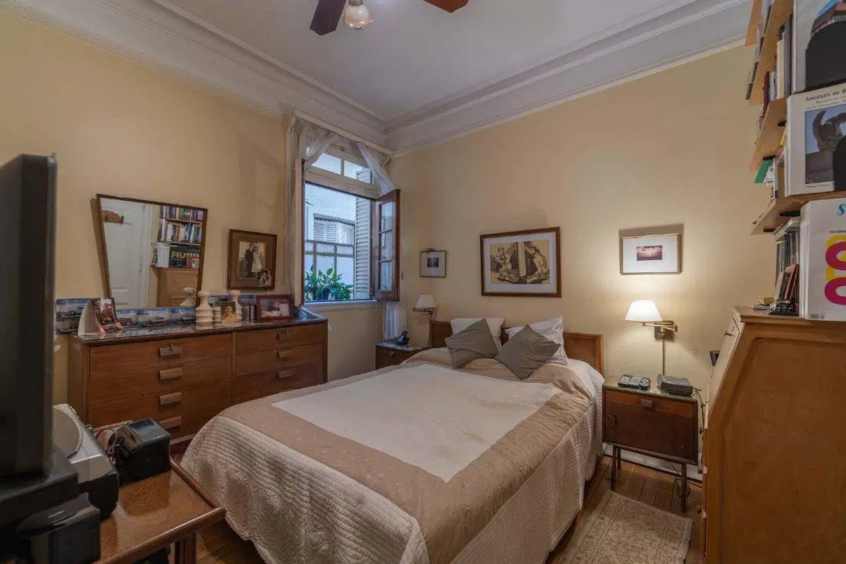 VENTA SEMI PISO 4 AMBIENTES MUY LUMINOSO SAN TELMO 3