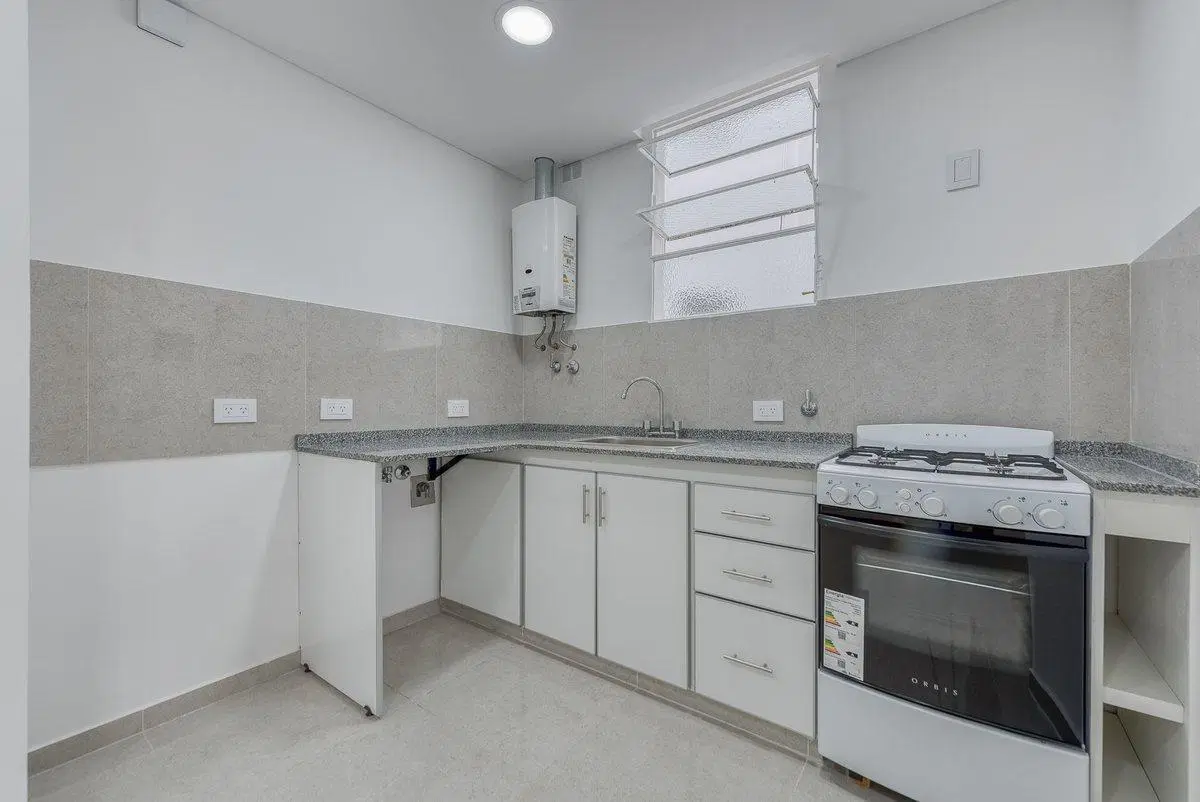 Edificio casa en block 20 u venta Pque Chacabuco 8