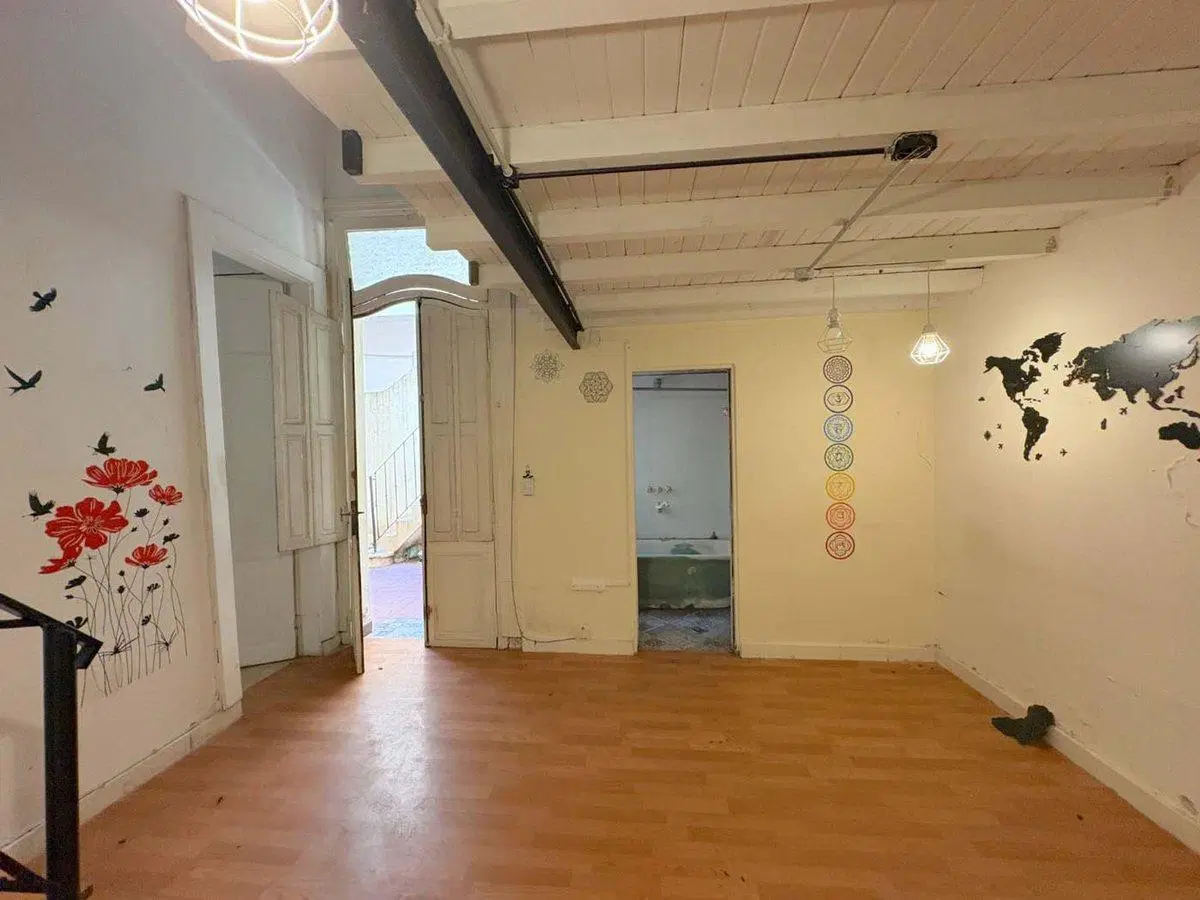 Venta PH con patio 3 ambientes Planta Baja 4