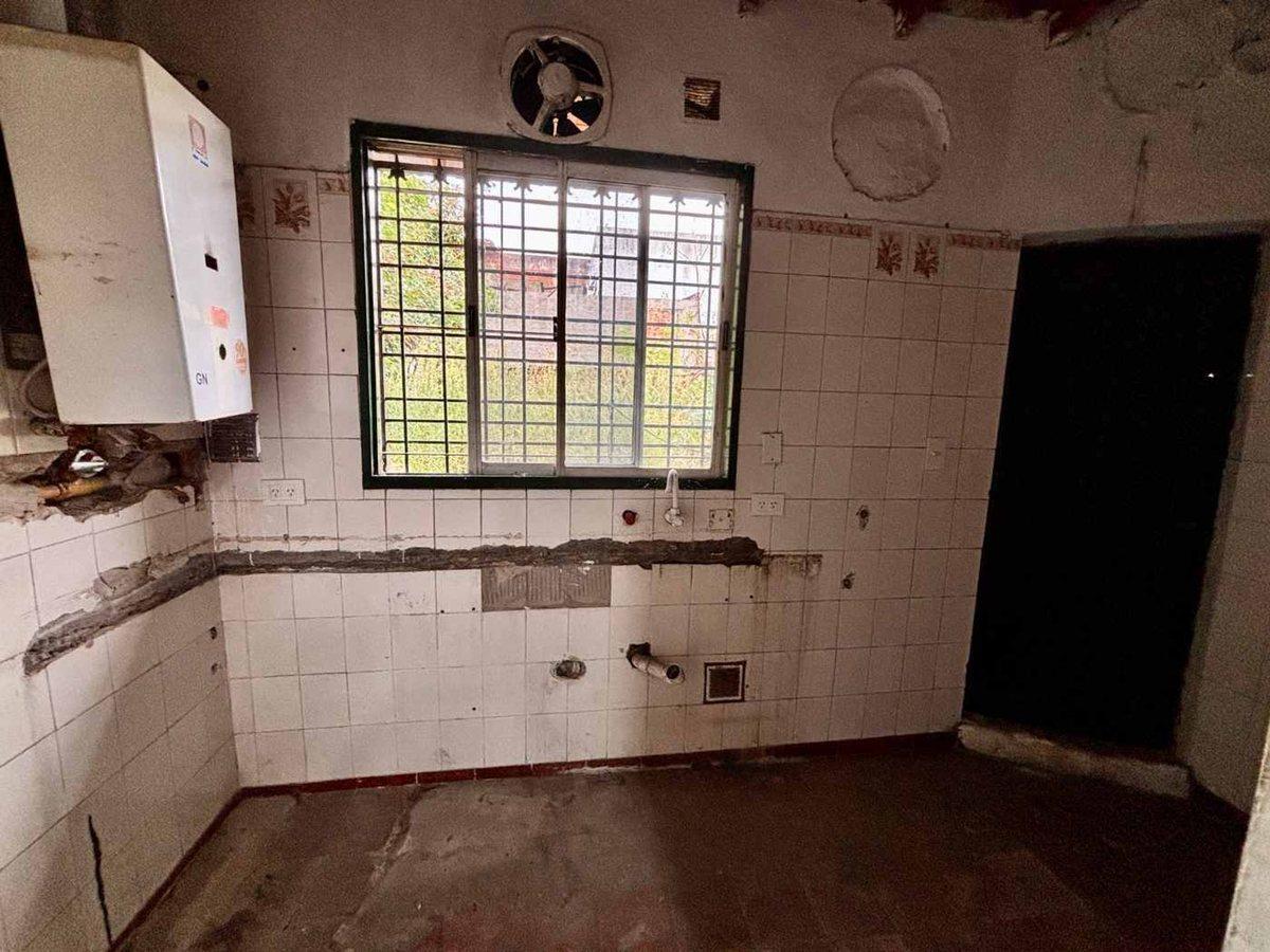 Foto de VENTA 2 LOCALES COMERCIALES FRENTE HOSP S. MIGUEL, imagen 3
