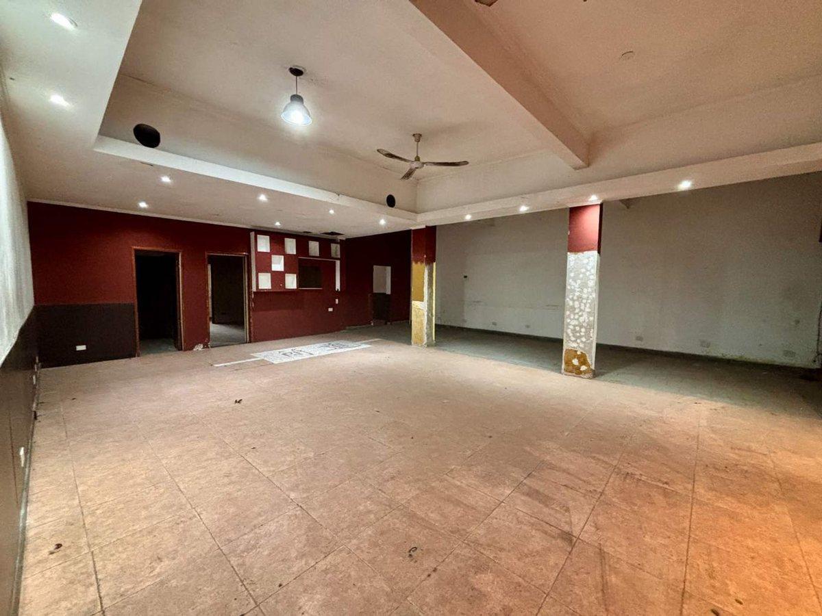 Foto de VENTA 2 LOCALES COMERCIALES FRENTE HOSP S. MIGUEL, imagen 4