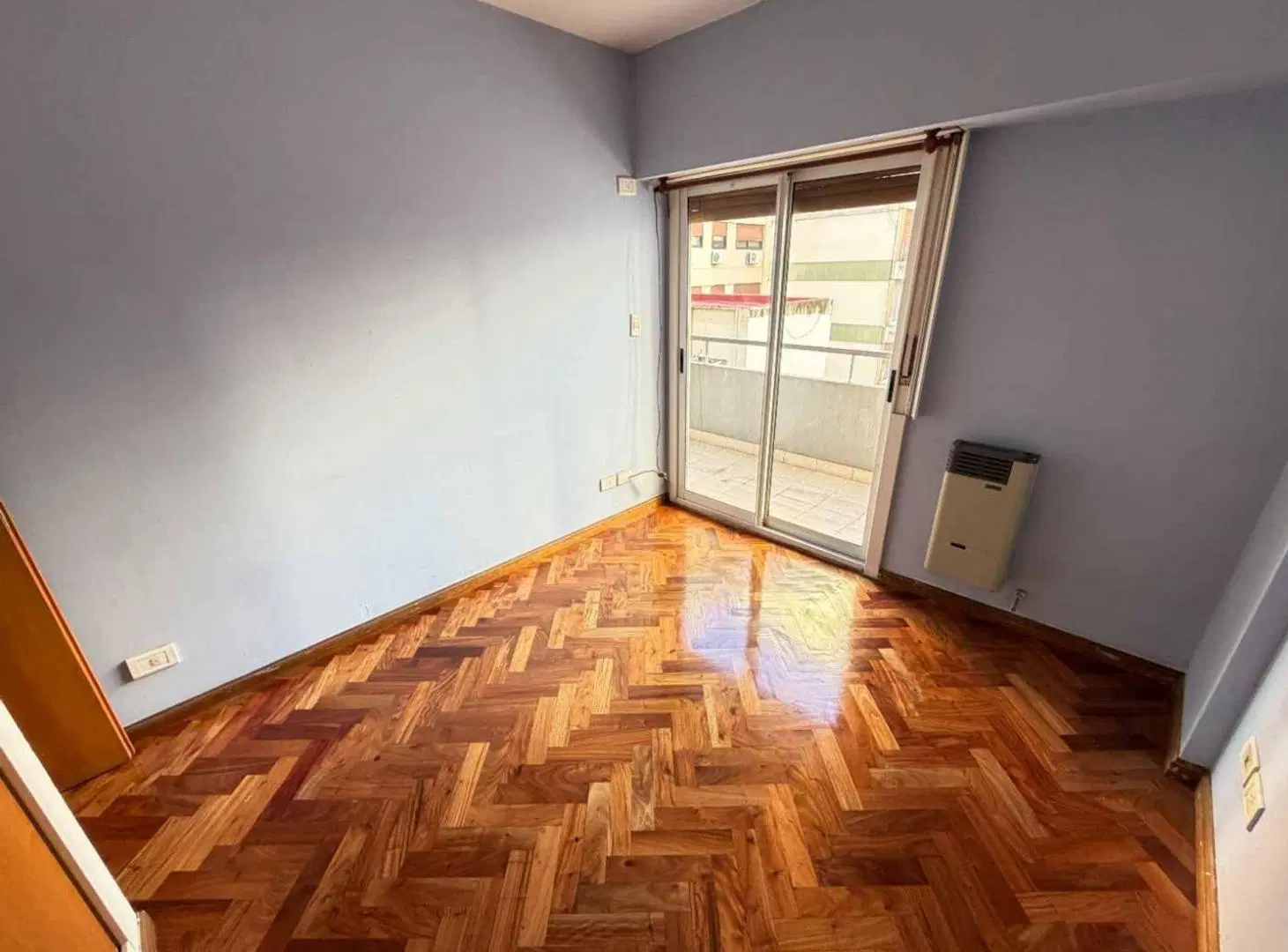 VENTA DEPARAMENTO 3 AMBIENTES CABALLITO BALCON 3