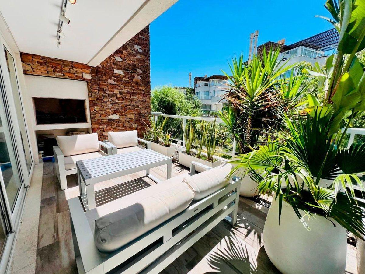 Foto de Vta duplex 4 amb Balcon Parrilla Cochera Nordelta, imagen 3