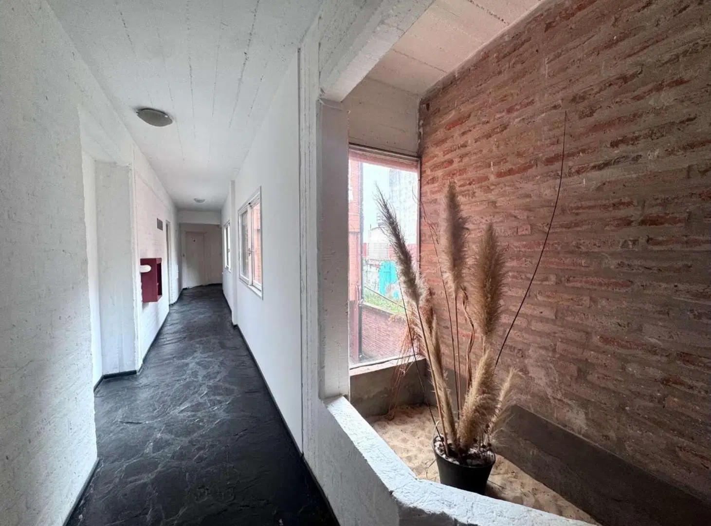 VENTA DEPTO MONOAMBIENTE COCHERA COLEGIALES 4