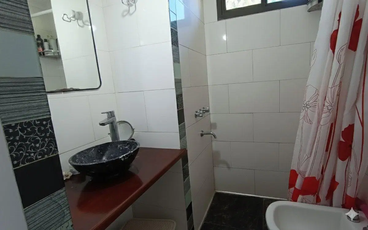 CASA QUINTA 3 AMB CON PILETA Y QUINCHO PERMUTA 3