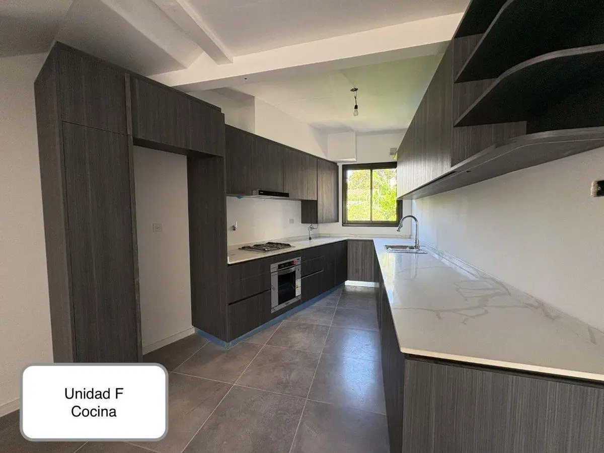 Depto Venta Olivos 2 SUITES jardin terraza 2 coch 3
