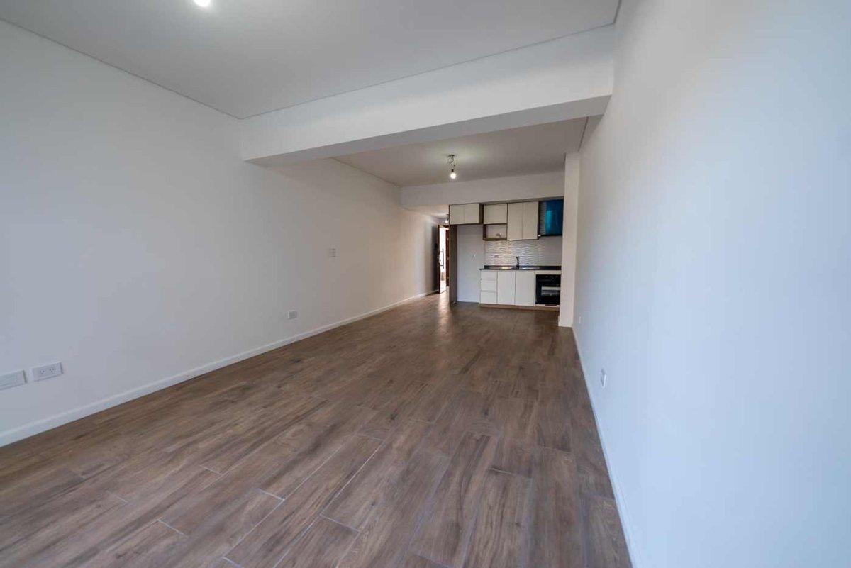 Foto de VENTA MONOAMBIENTE A ESTRENAR CON BALCON V. BOSCH, imagen 1