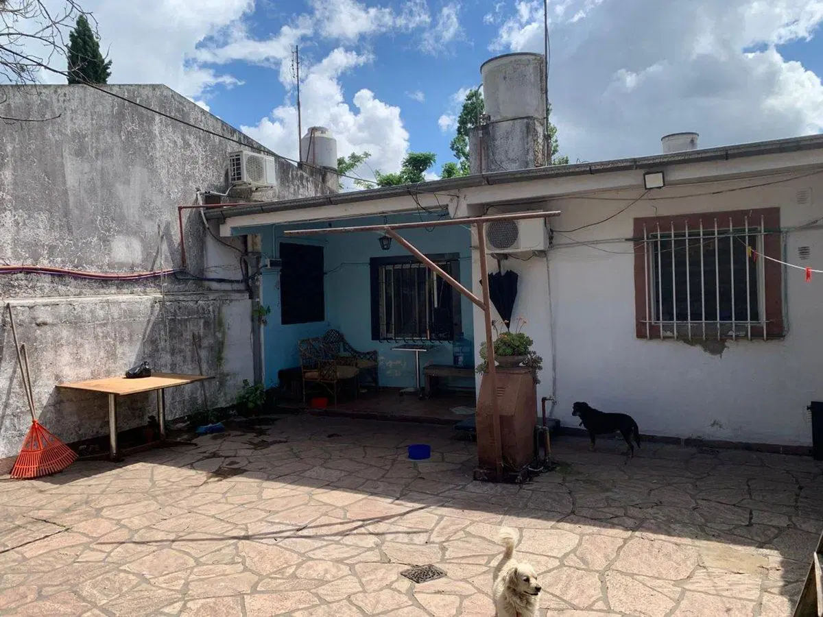 VENTA CASA EN MALVINASARGENTINAS 1
