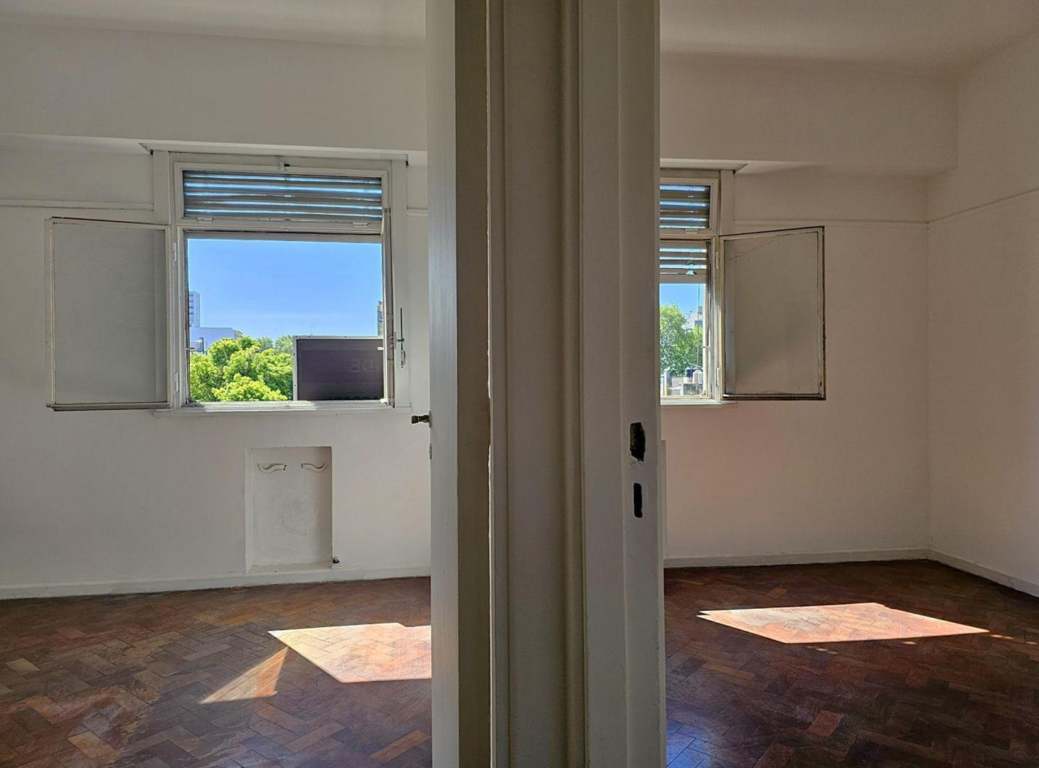 Foto de VENTA DEPARTAMENTO 3 AMBIENTES FLORES FRENTE, imagen 2