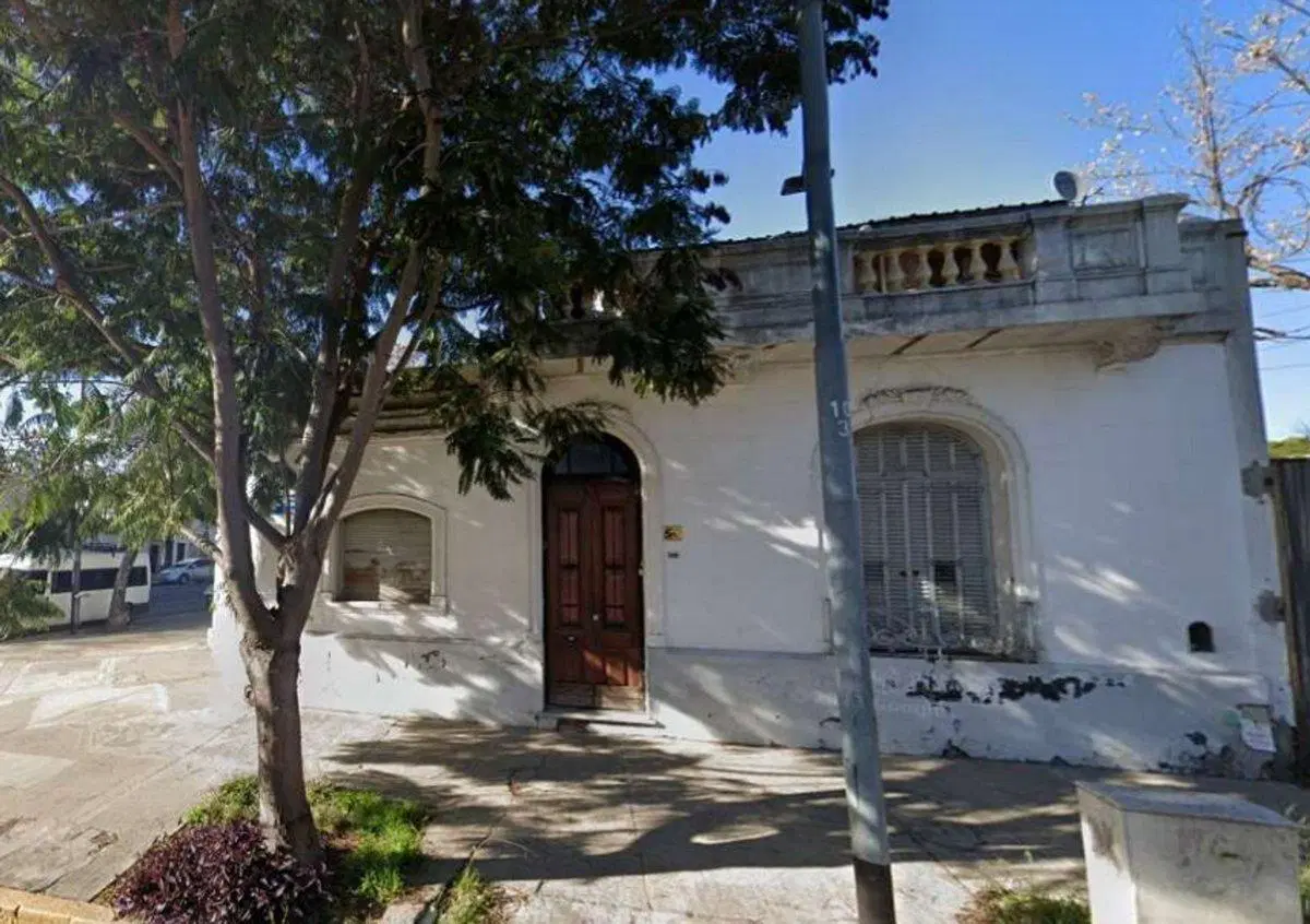 Lote venta Flores esquina aceptan metros OPORTUNID 3