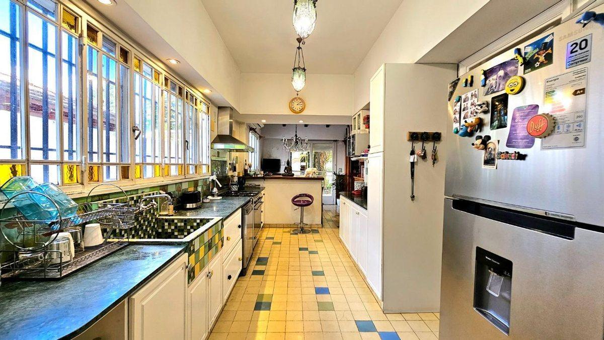 Foto de Venta Importante Casa 650 m2 cub en Vicente Lopez, imagen 1