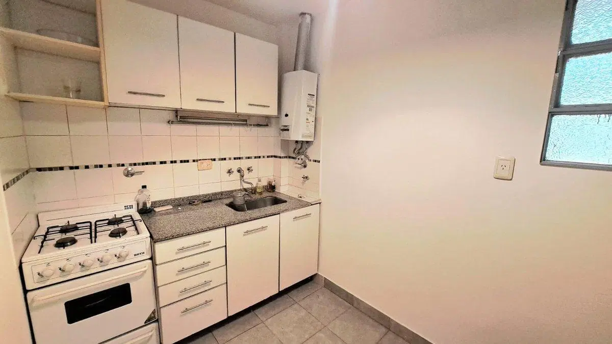Venta Dos Ambientes Saavedra sobre Plaza 3900 1