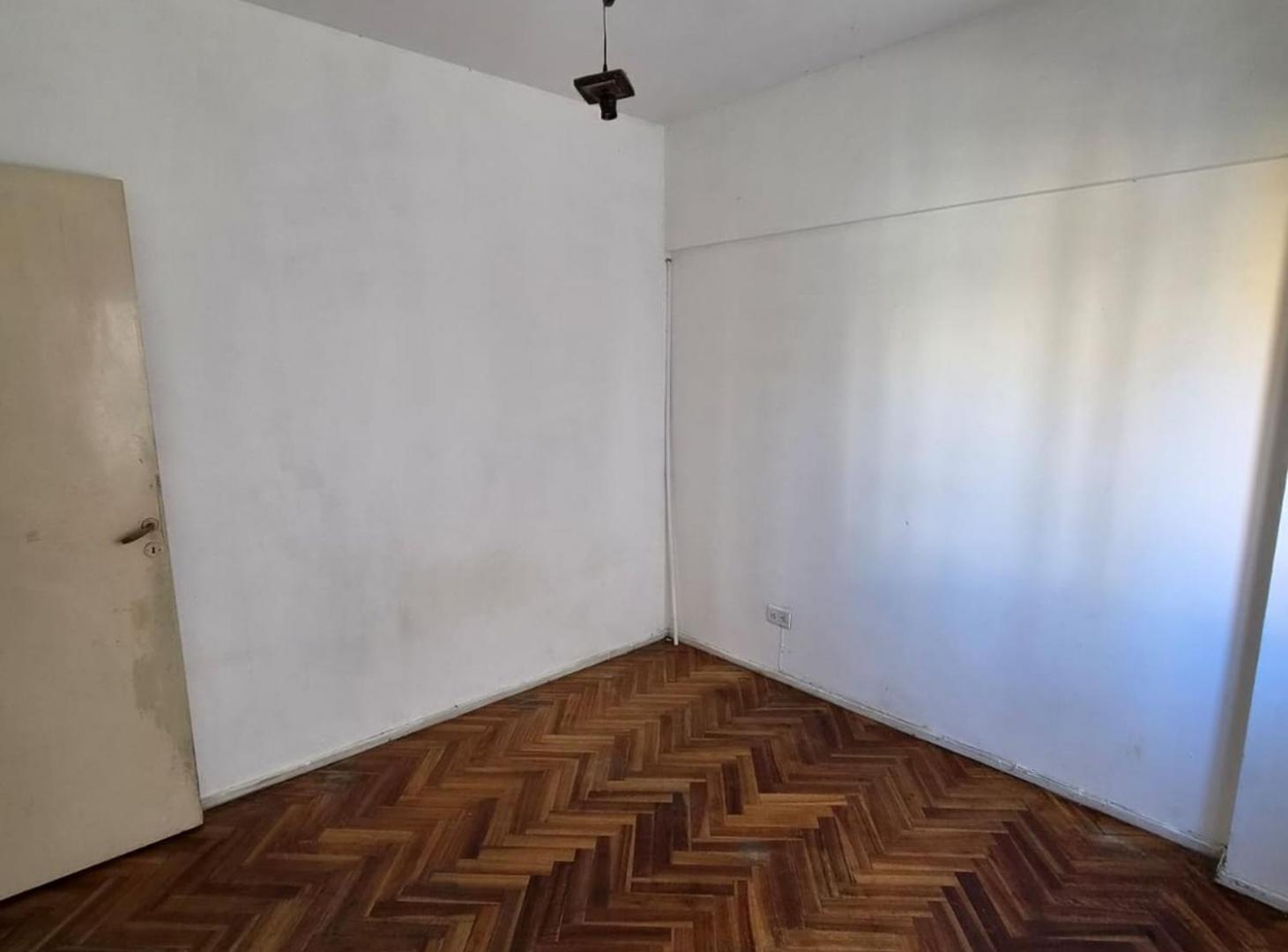 Foto de DEPARTAMENTO 2 AMB. EN VENTA RAMOS MEJIA CENTRO, imagen 5