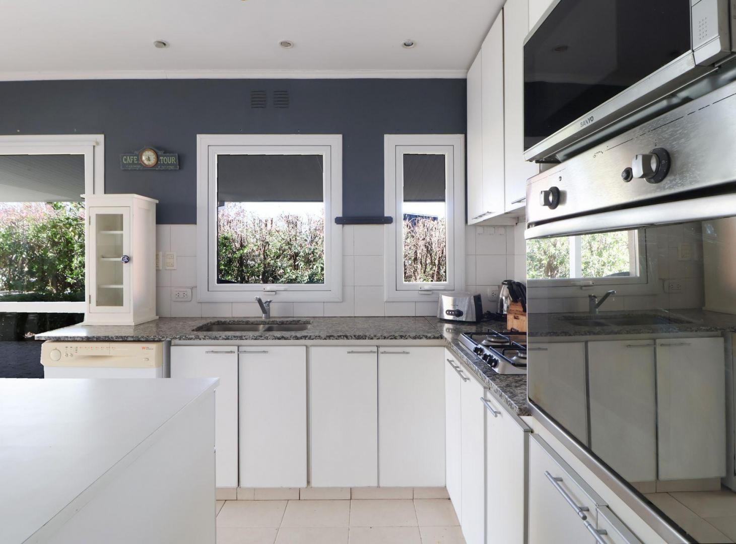 Foto de CASA 4 AMBIENTES EN VENTA OMBÚES DE HUDSON PILETA, imagen 1
