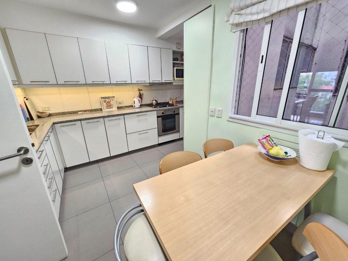 Foto de Venta Colegiales 4 ambientes Dep Cochera Balcón, imagen 1