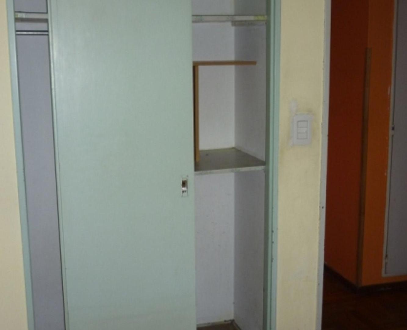 Foto de ALQUILER 3 AMBIENTES BALCON FLORESTA, imagen 5