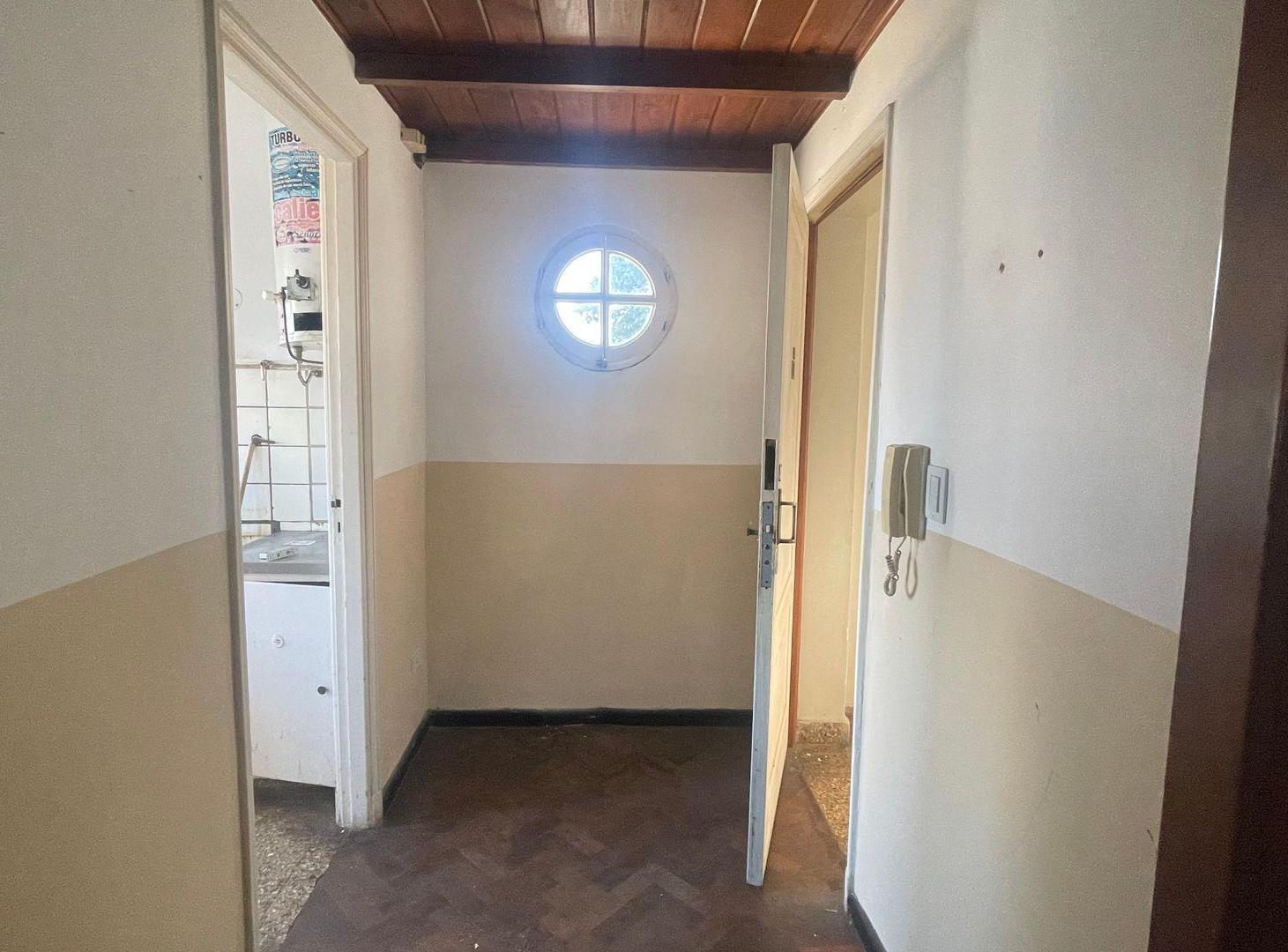 Foto de DEPARTAMENTO EN VENTA 2 AMB EN CENTRO SAN ISIDRO, imagen 3