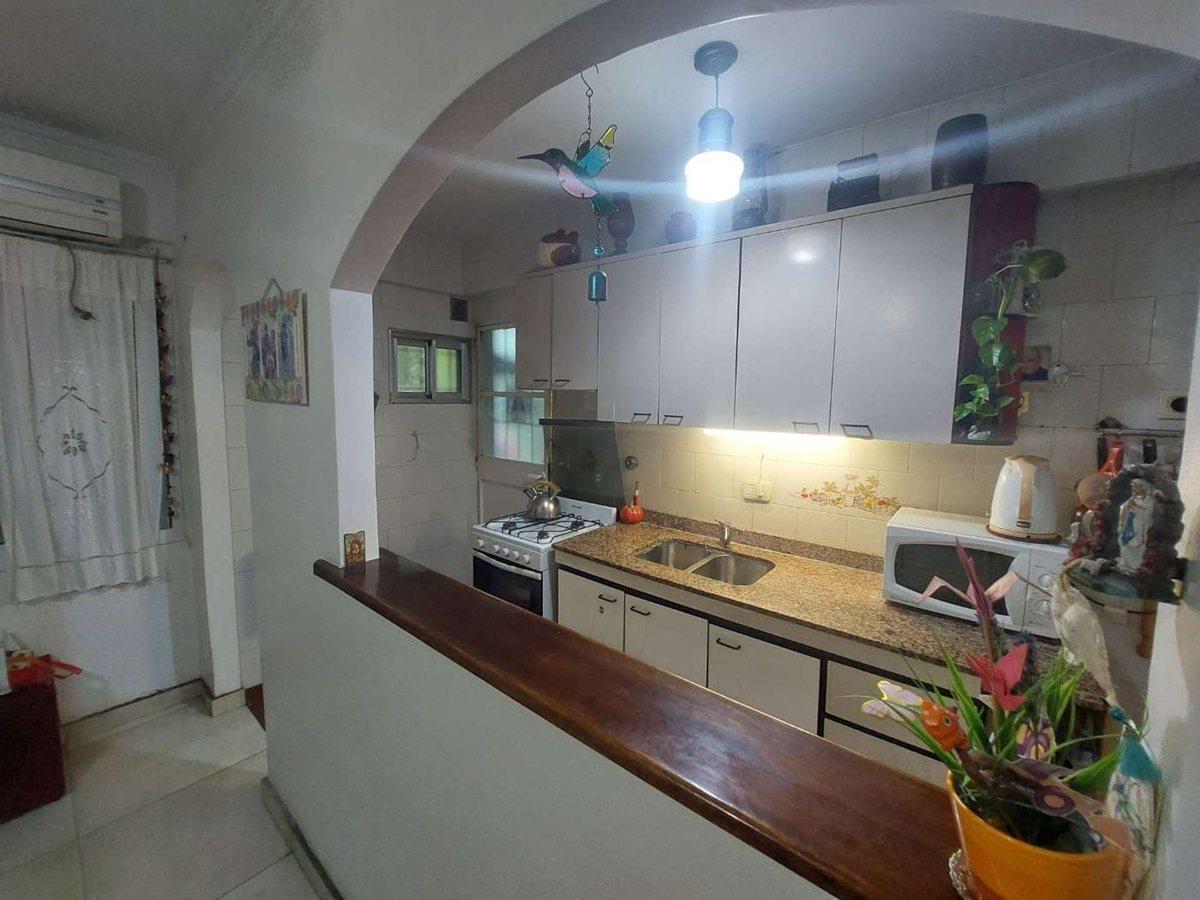 Foto de VENTA DEPARTAMENTO 4 AMB PLANTA BAJA VILLA RAFFO, imagen 4