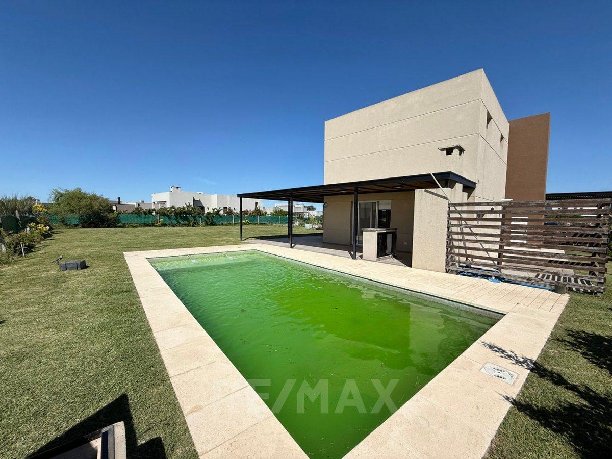 Foto de CASA 2 PLANTAS BARRIO SAN RAMON PILETA GALERIA, imagen 5