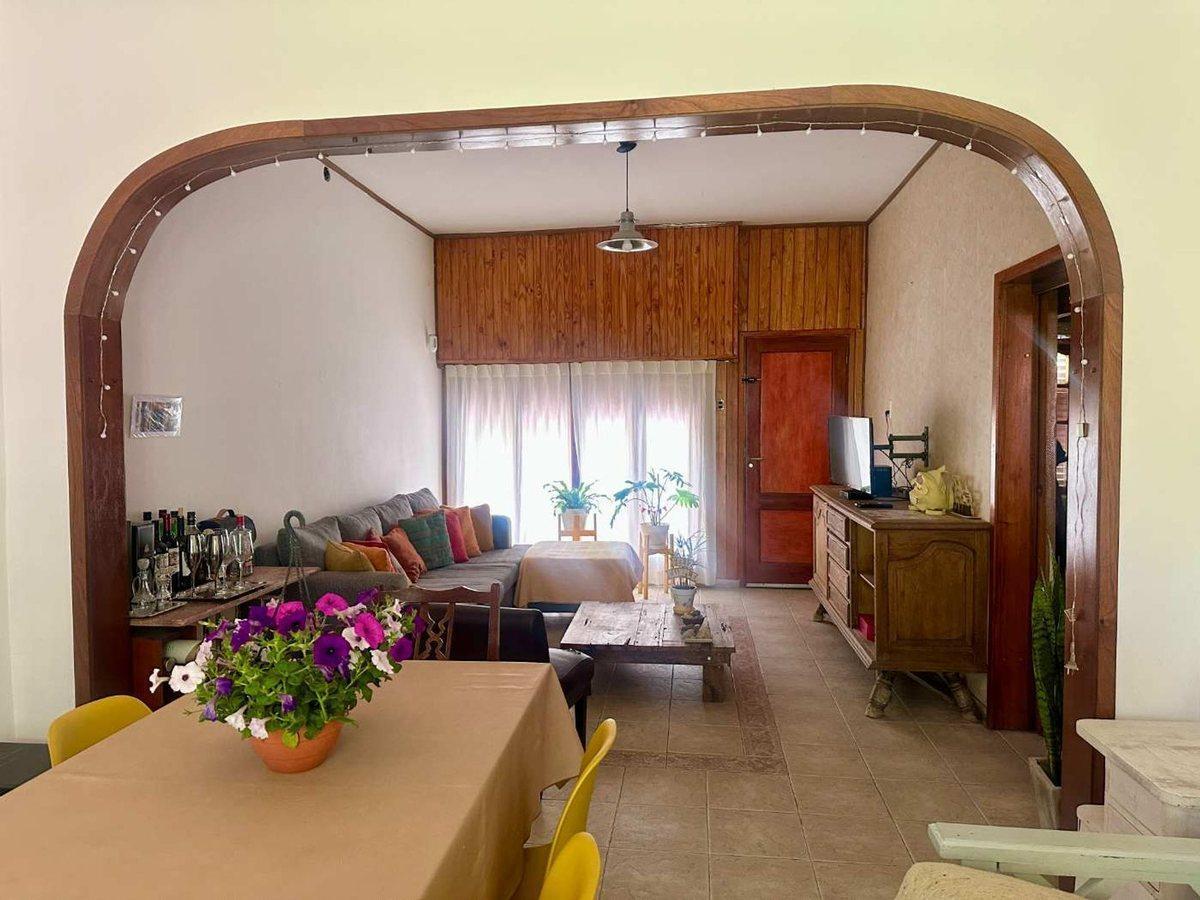Foto de CASA EN VENTA 6 AMB JARDIN TERRAZA Y GARAGE, imagen 5