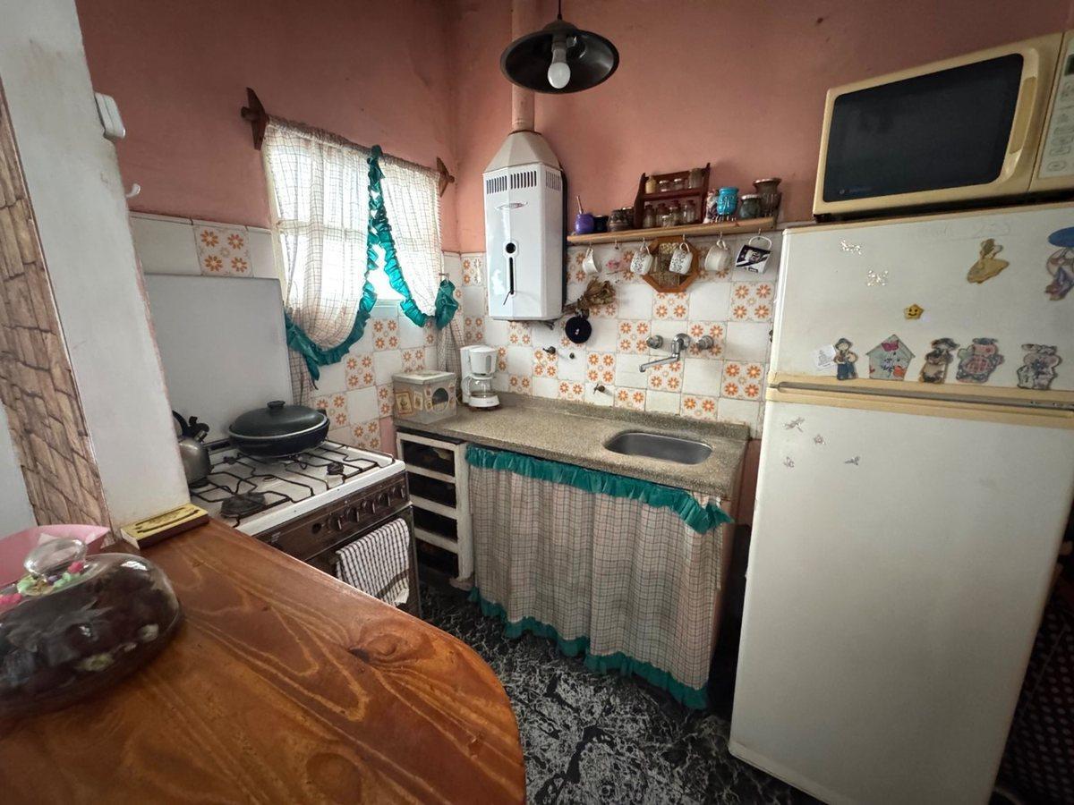 Foto de VENTA PH 3 AMBIENTES LUMINOSO CON PATIO EN LINIERS, imagen 2