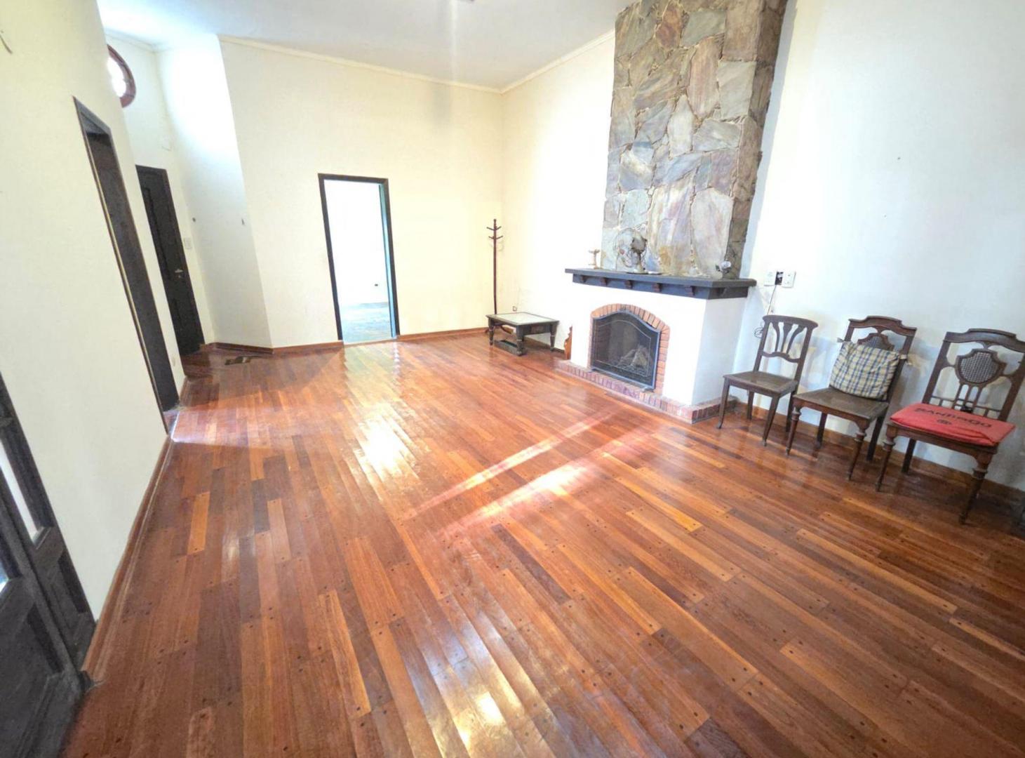 Foto de Casa 6 ambientes Venta Villa Martelli con Parque, imagen 4