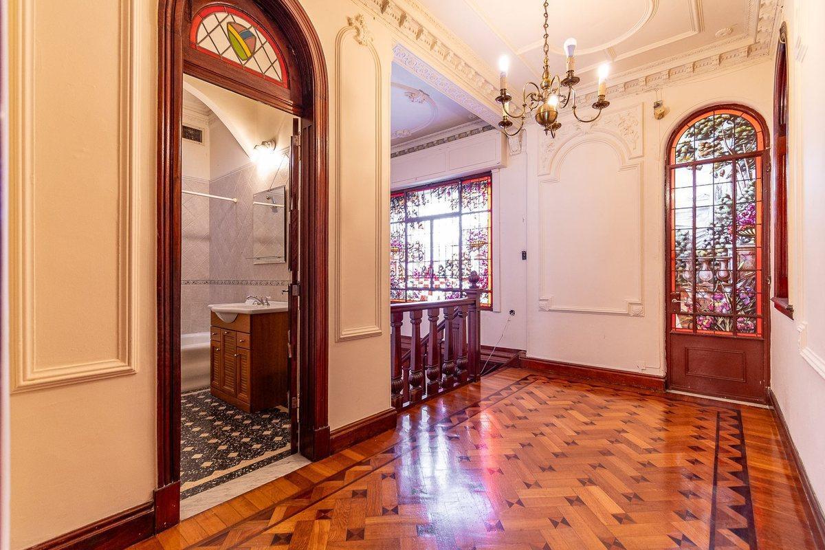 Foto de CASA ESTILO ARQUITECTÓNICO SEDE PROFESIONAL-COMERC, imagen 5