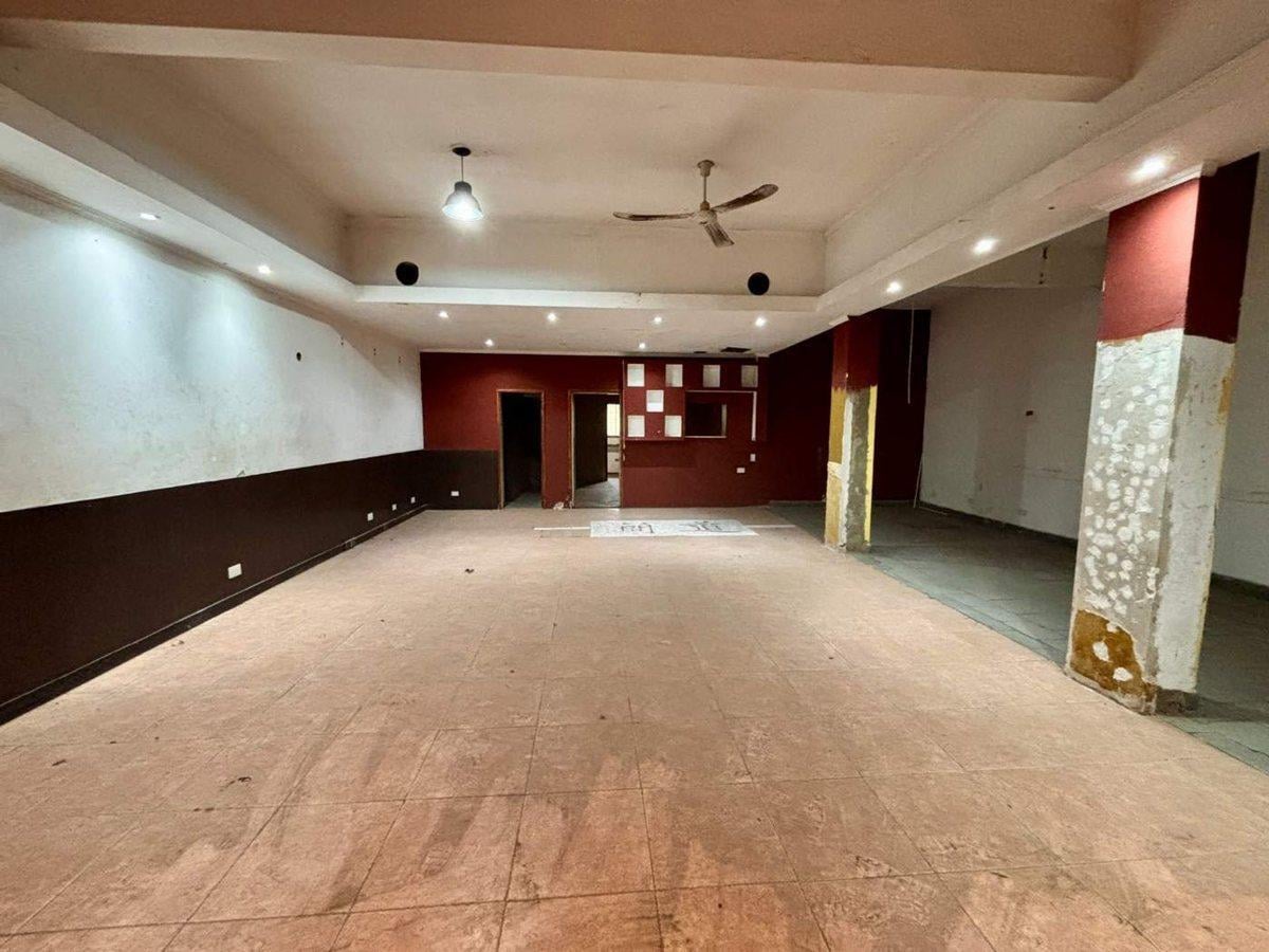 Foto de VENTA 2 LOCALES COMERCIALES FRENTE HOSP S. MIGUEL, imagen 2