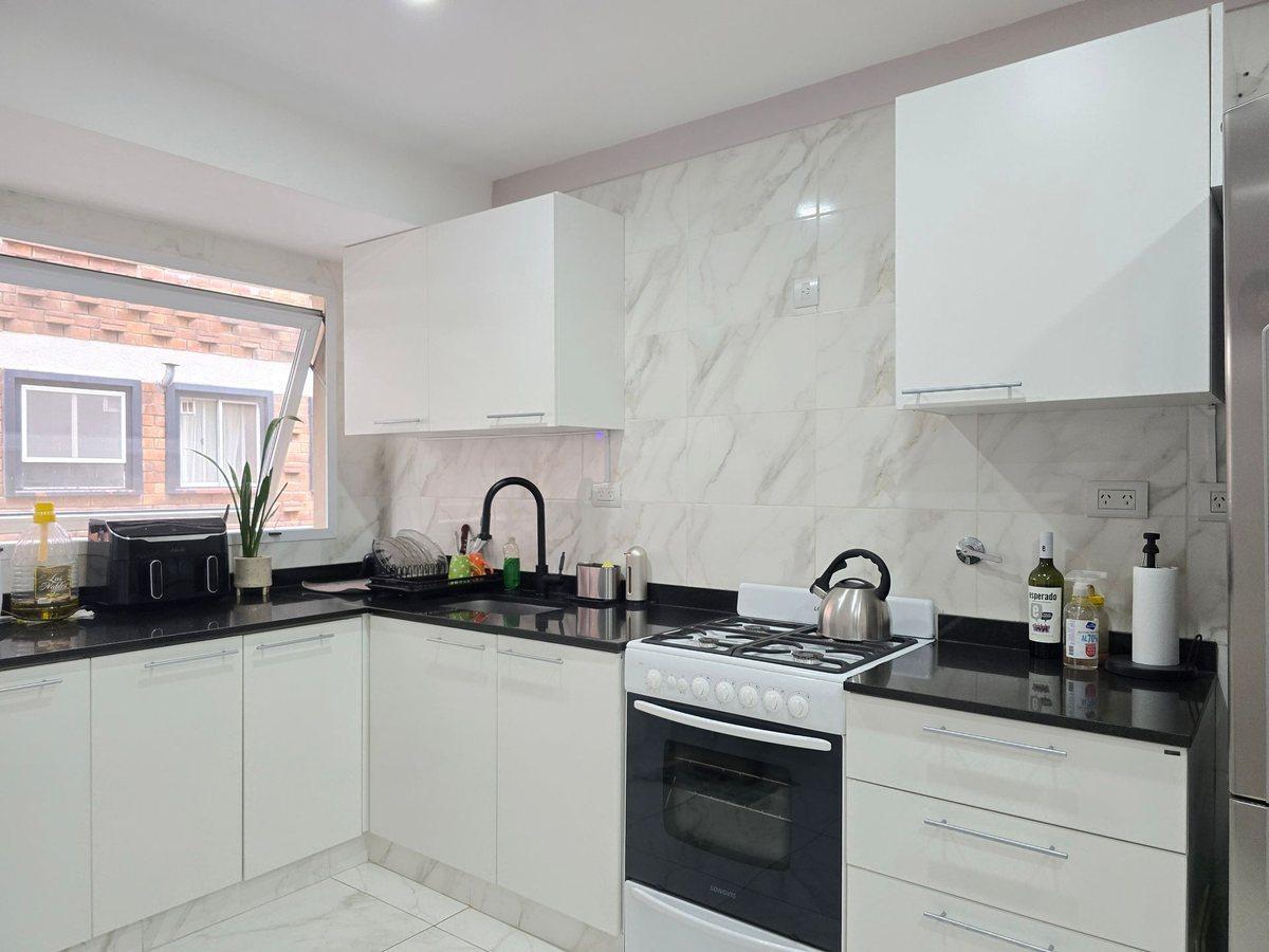 Foto de VENTA DEPTO 4 AMB LAS CAÑITAS BALCON COCHERA FIJA, imagen 4