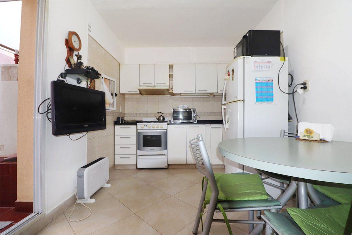 Foto de VENTA PH DUPLEX 3 AMB VILLA URQUIZA COCHERA PATIO, imagen 4
