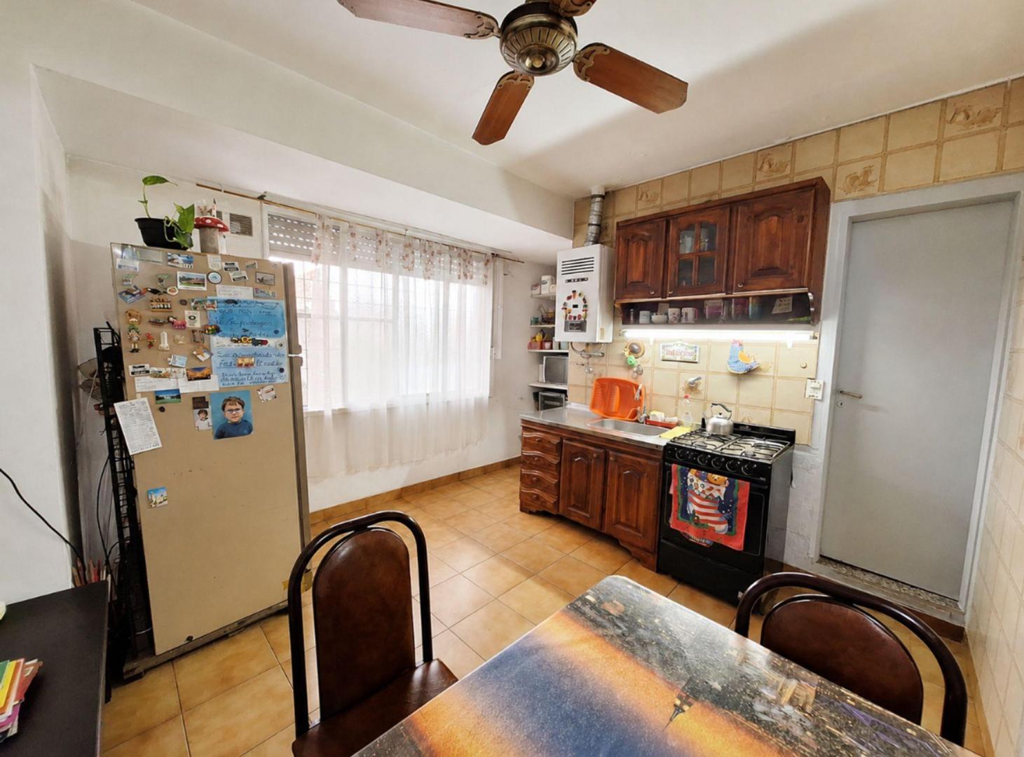 Foto de VENTA PH EN BLOQUE DEPOSITO Y DTOS VILLA MARTELLI, imagen 3