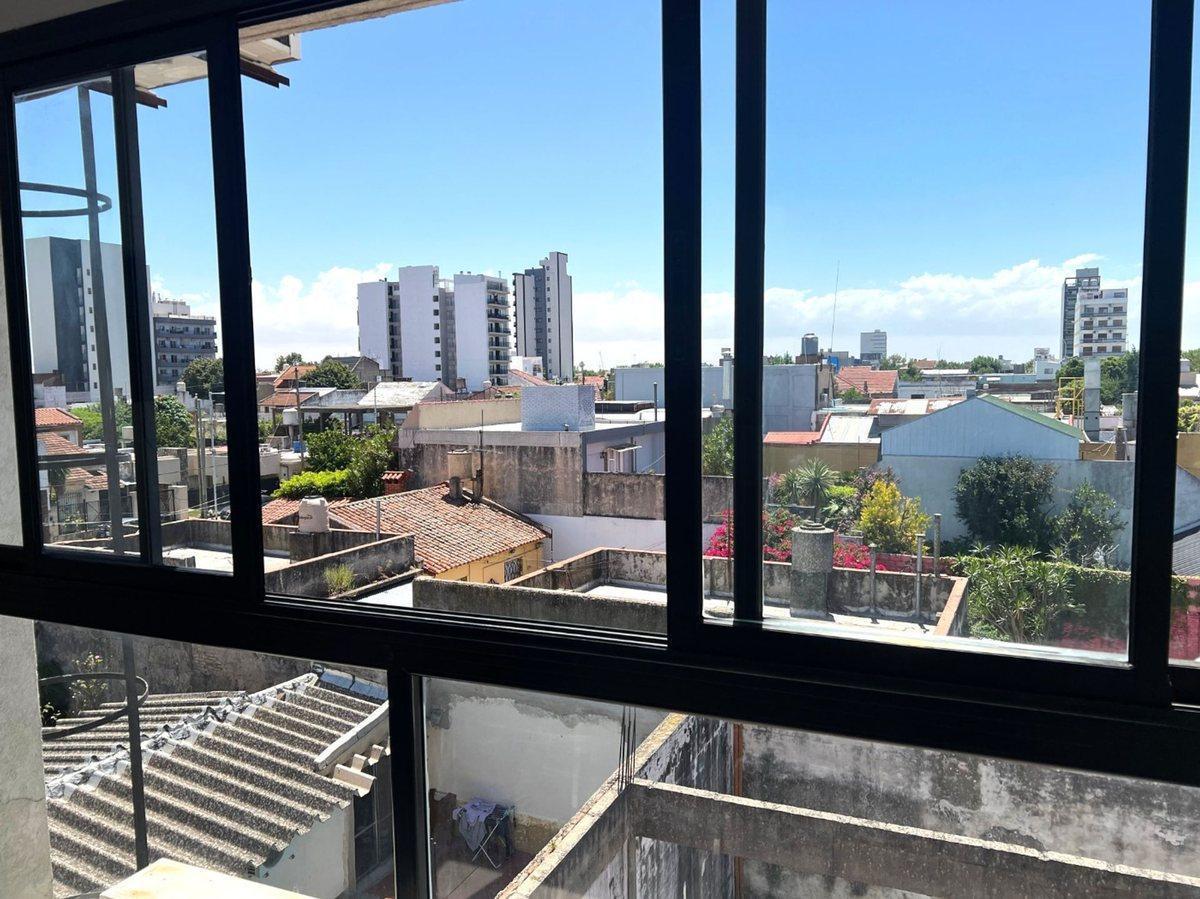 Foto de Venta departamento 2 ambientes con cochera Wilde, imagen 5