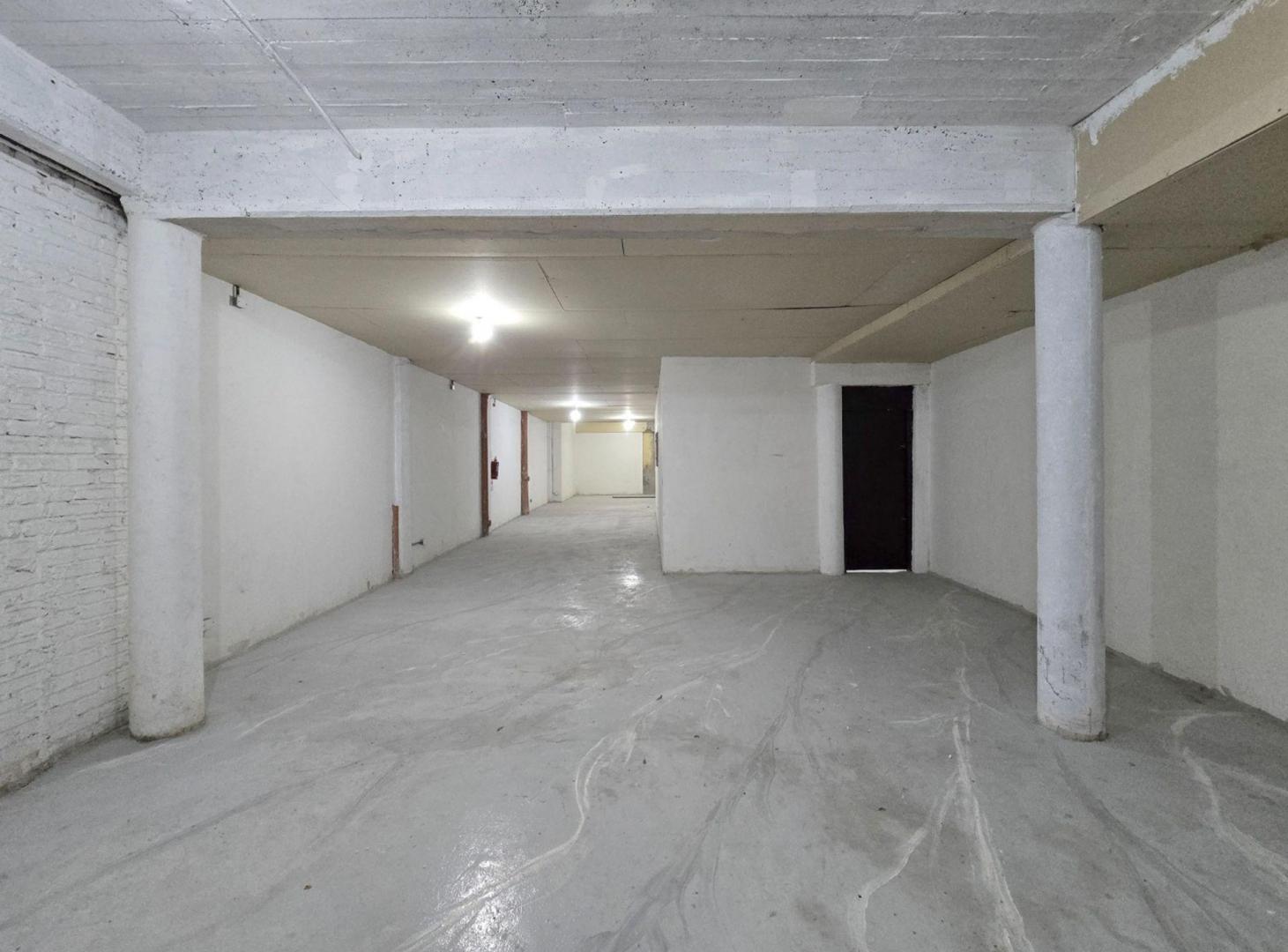 Foto de VENTA EDIFICIO -LOCAL COMERCIAL +3 PISOS-CABALLITO, imagen 4