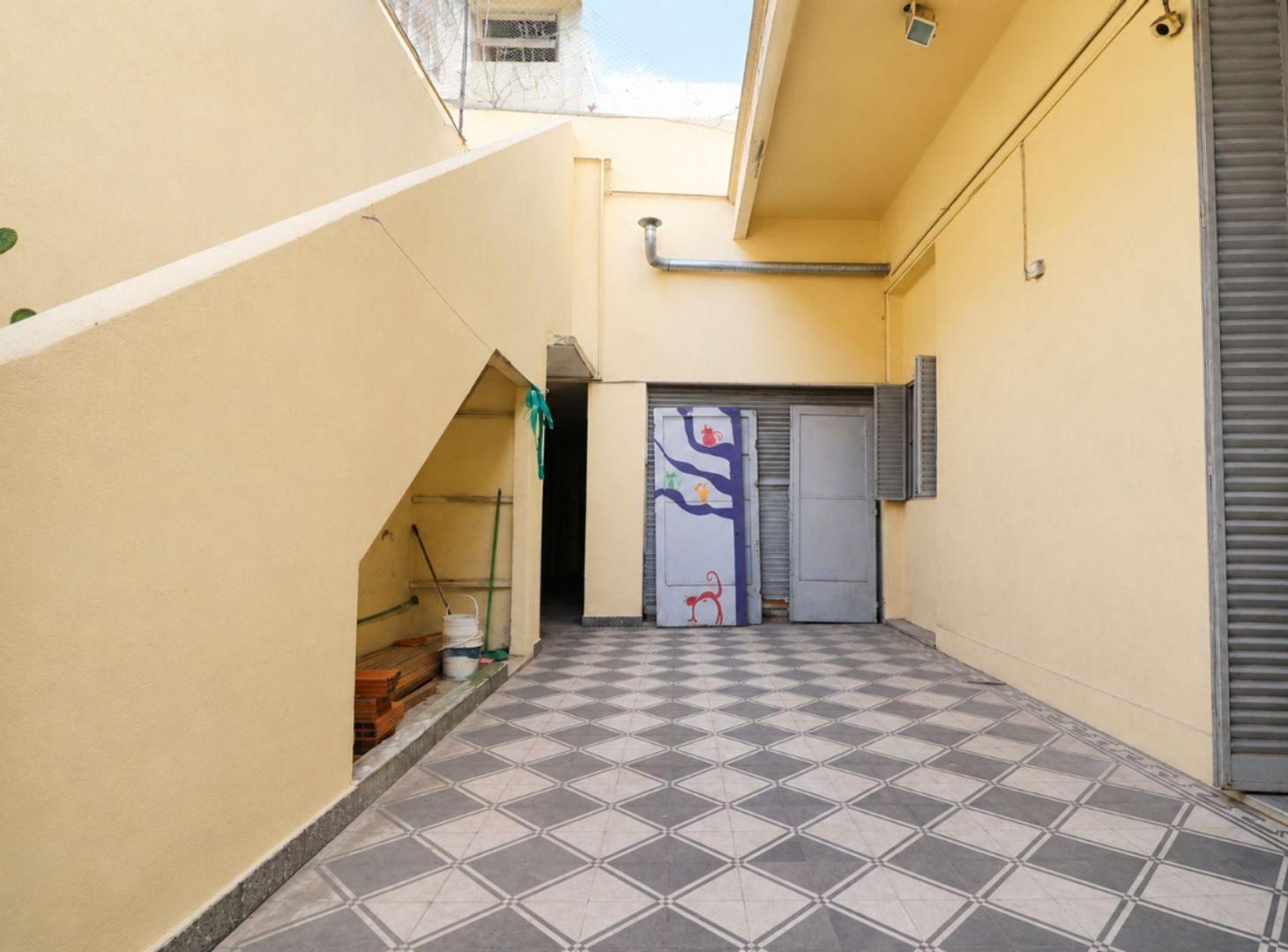 Foto de VENTA LOTE PROPIO CASA PH RECICLAR PARQUE CHAS, imagen 2