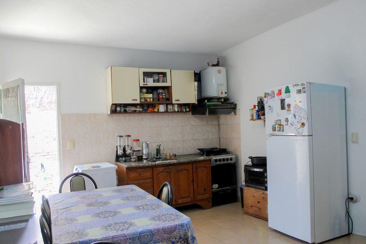 Foto de CASA VENTA + 2 LOCALES COMERCIALES IDEAL INVERSOR, imagen 2